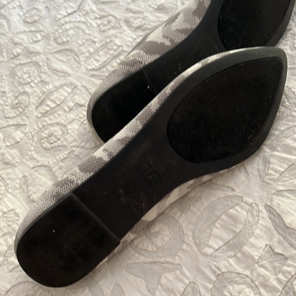 Mia flats - Picture 4 of 5